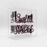 Neon luminoso in vetro “Send Nudes” viola con box acrilico